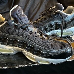 Airmax 95 sz 8.5 Black/Silver